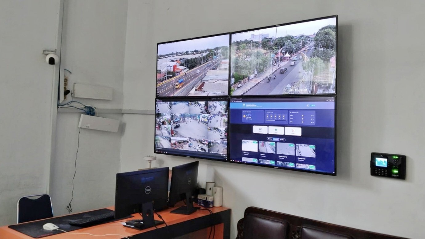 Melalui Cirebon Mata Hatiku, Pemkot Cirebon Perluas Pemantauan Kota dengan CCTV Terintegrasi