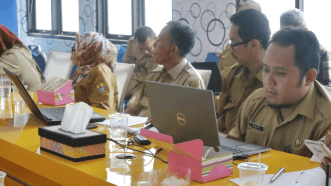 KEJAR TARGET LEVEL TIGA SPIP, INSPEKTORAT KUNJUNGI KANTOR DKIS