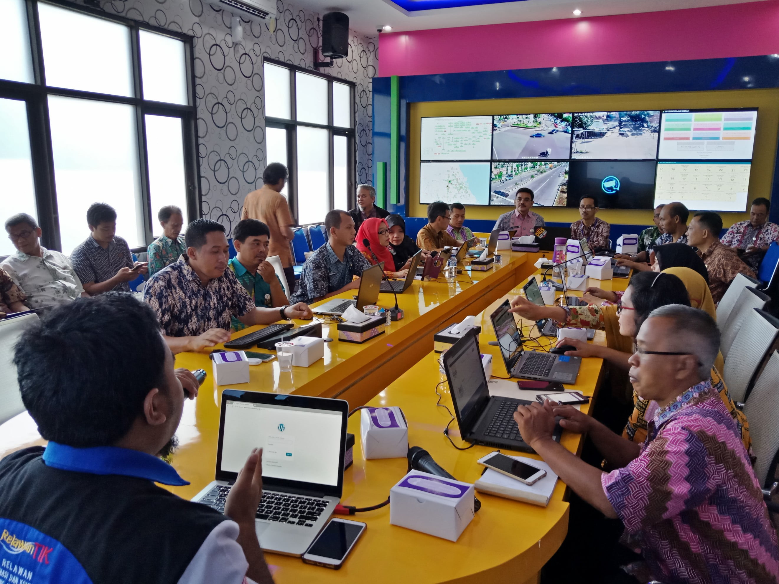 DKIS BERIKAN PELATIHAN PENGELOLAAN WEBSITE UNTUK PARA PEGAWAI