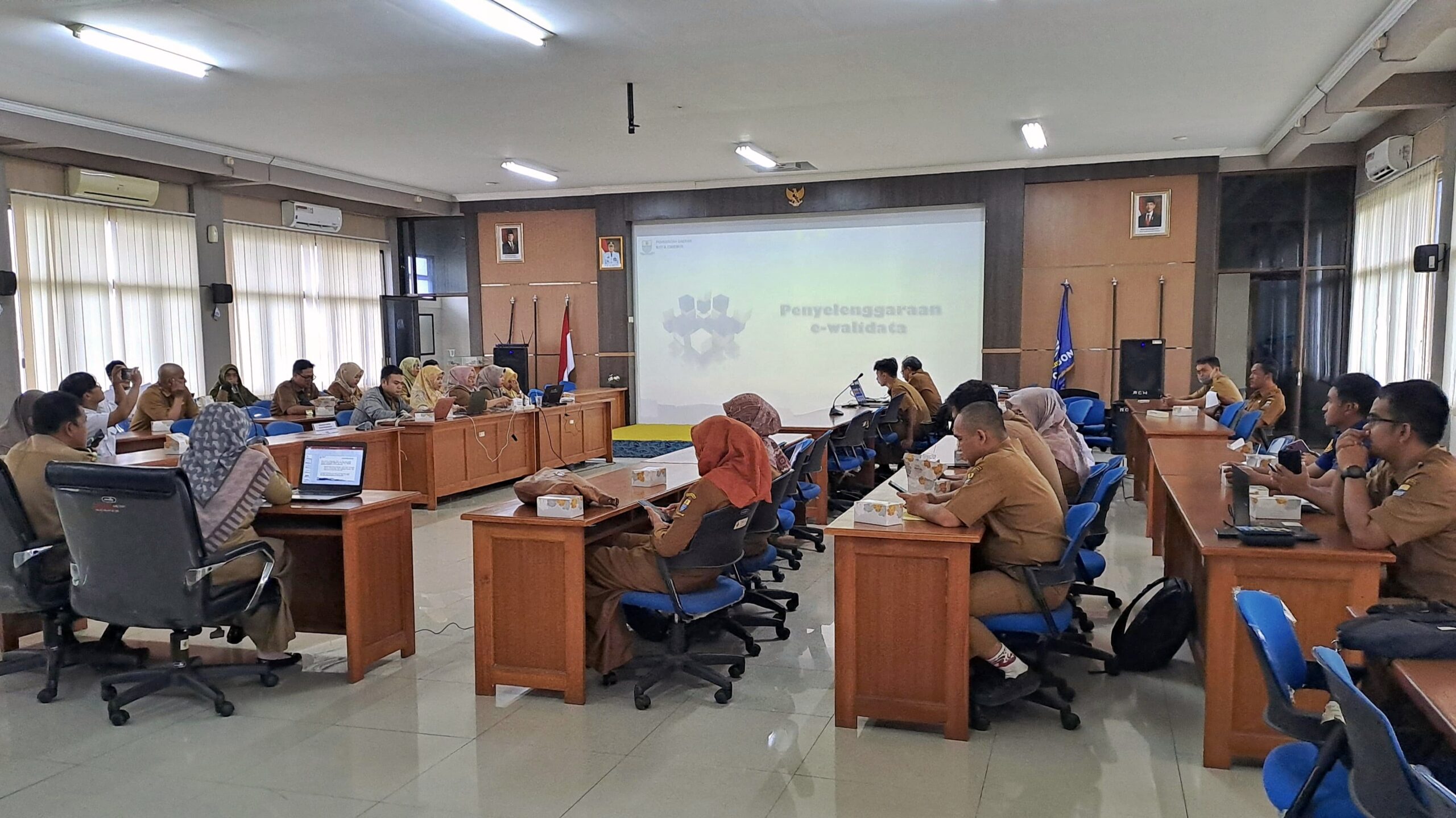 Desk E-Walidata Tahun 2025 untuk Mewujudkan Pembangunan Berbasis Data di Kota Cirebon