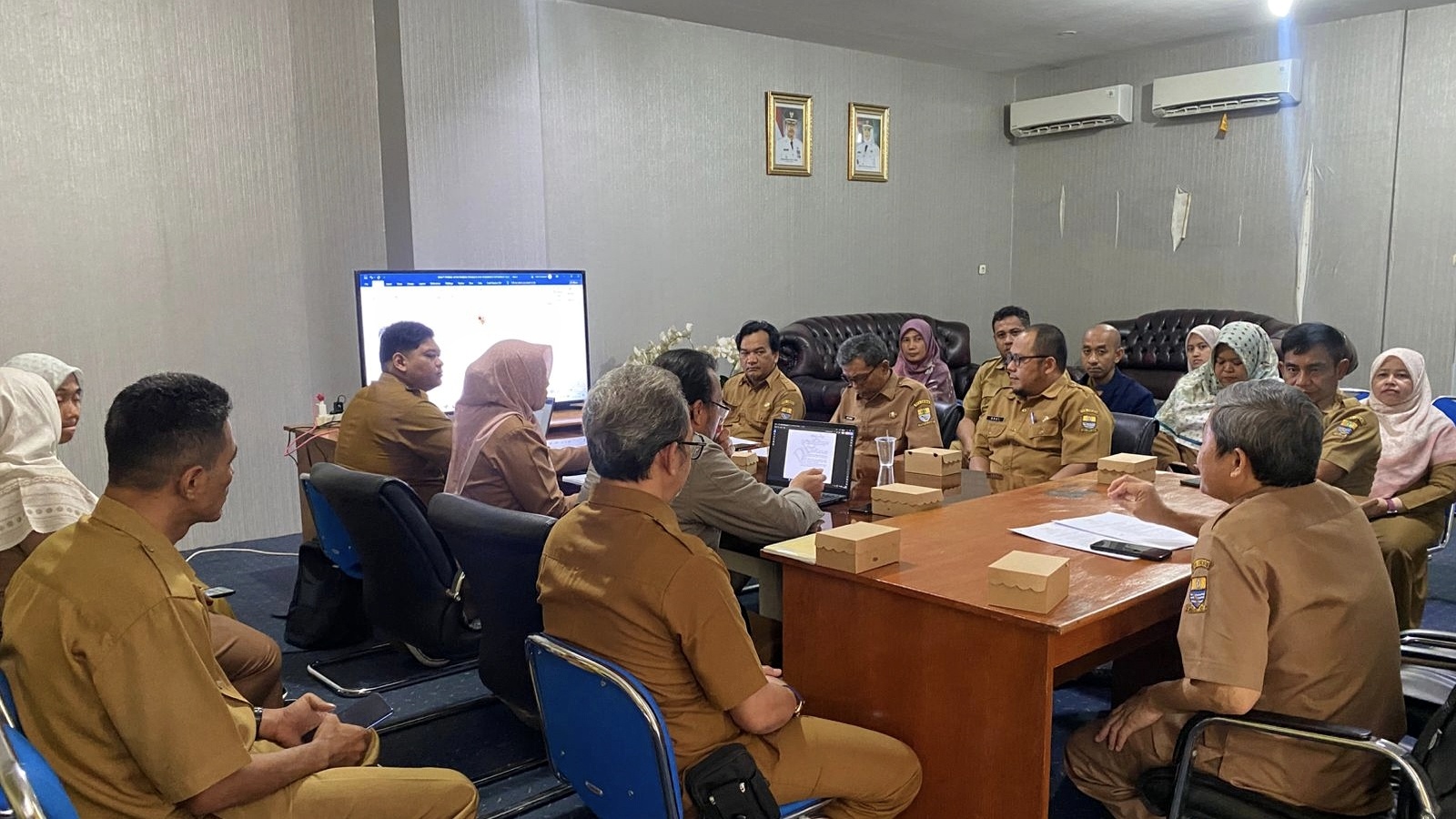 Pemkot Cirebon Bahas Draft Regulasi Diseminasi Informasi Publik