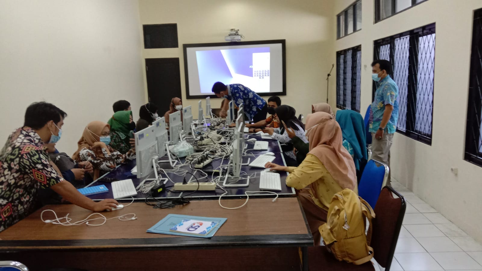 BIMTEK LAYANAN CIREBON SIAGA 112
