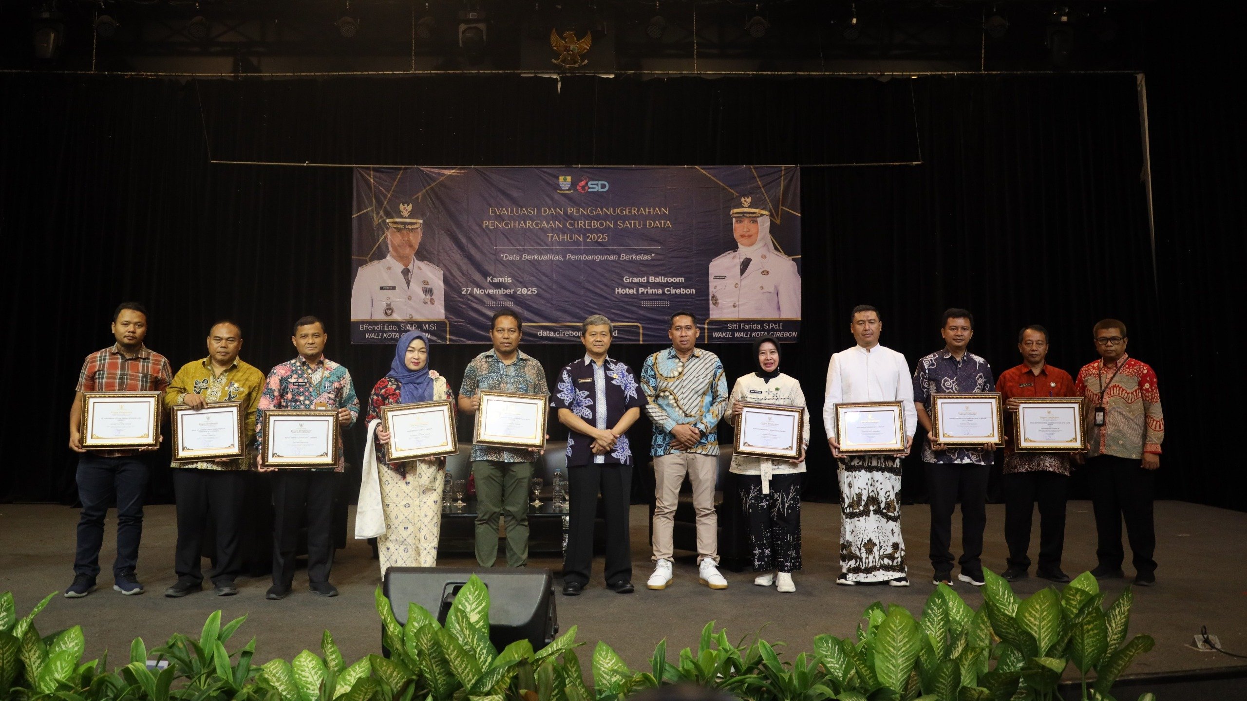 Pemkot Cirebon Kunci Penguatan Tata Kelola Data melalui Evaluasi CSD 2025 dan Penganugerahan Produsen Data