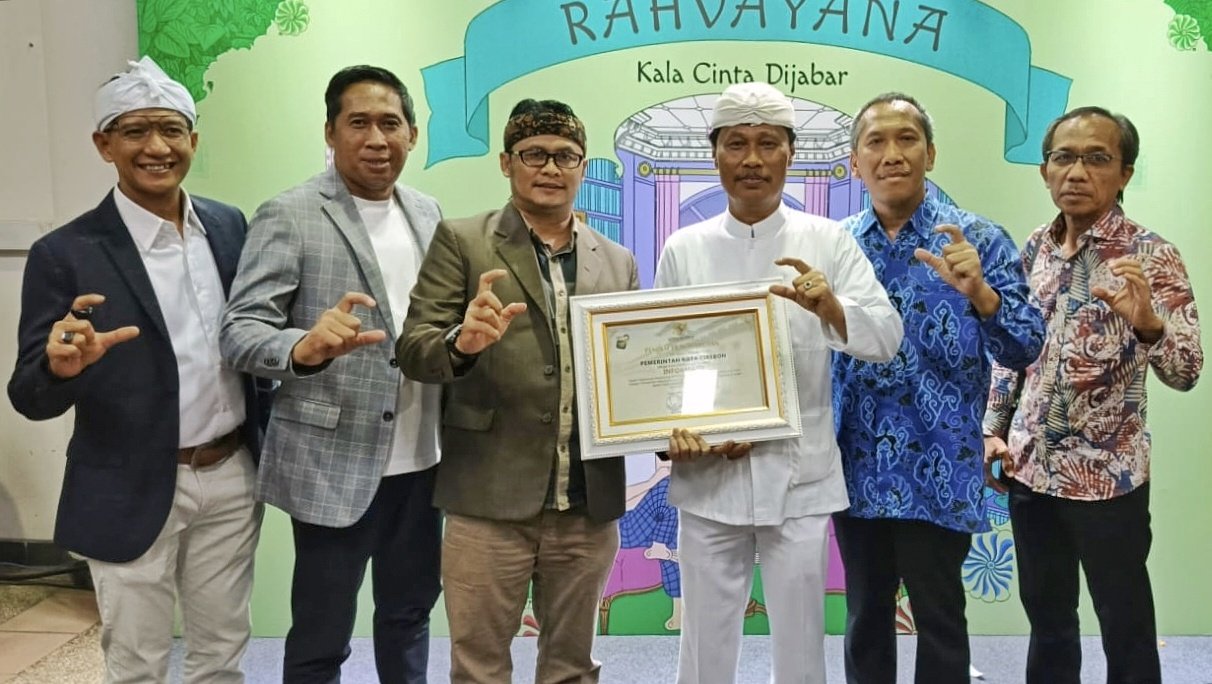 Kota Cirebon Borong Penghargaan di Anugerah Keterbukaan Informasi dan Gapura Sri Baduga 2025